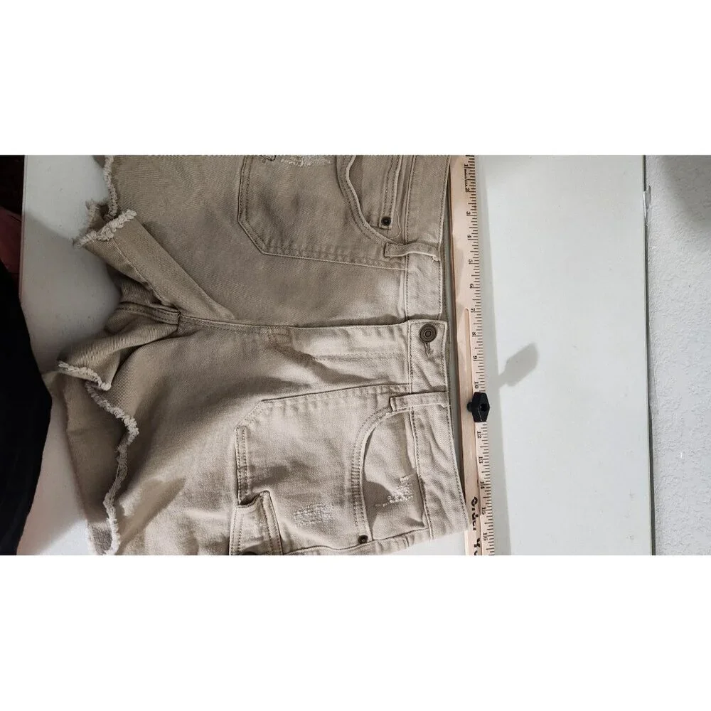 Time And Tru Shorts Womens Size 12 Khaki Beige Distressed Raw Hem Casual Outdoor